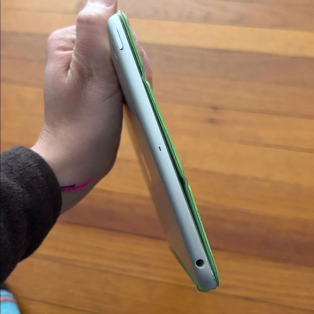 iPad Mini (1st gen) white 16GB